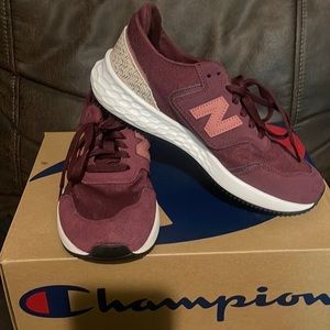 New Balance Women's Fresh Foam X70 V1 Sneaker